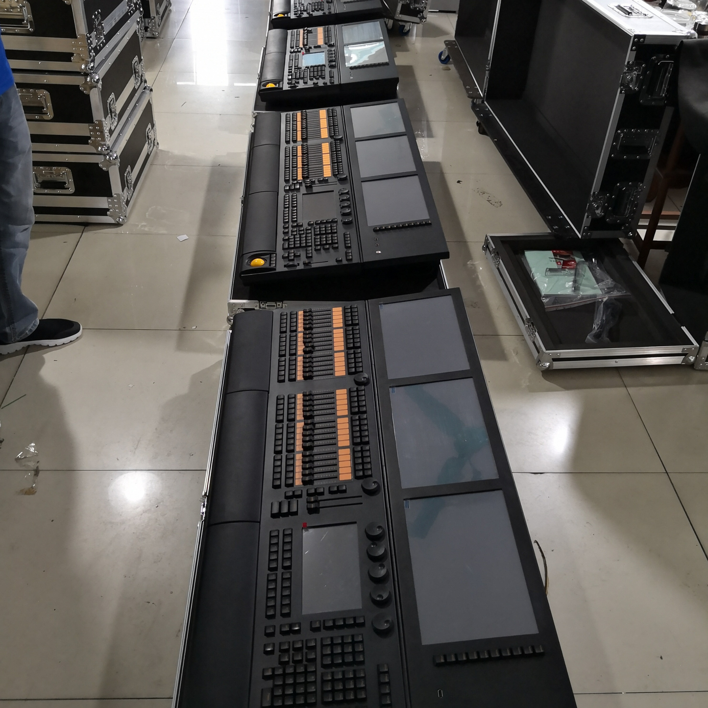 MA2 Console – Professional Lighting Control Console