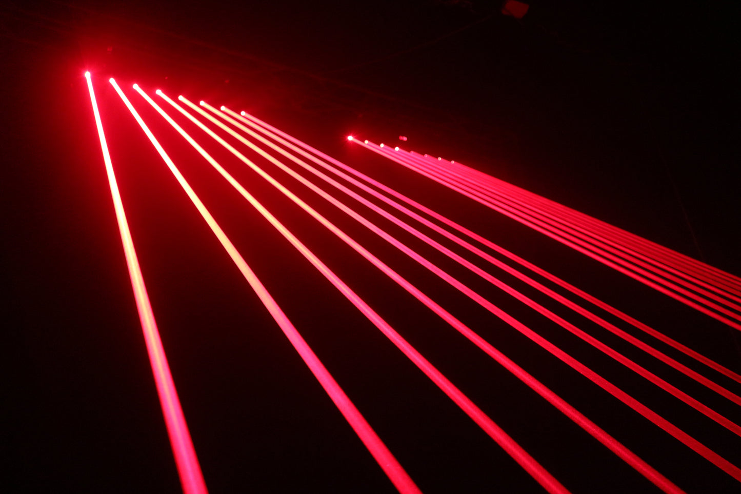 8 Eyes Laser Moving Head Bar Light