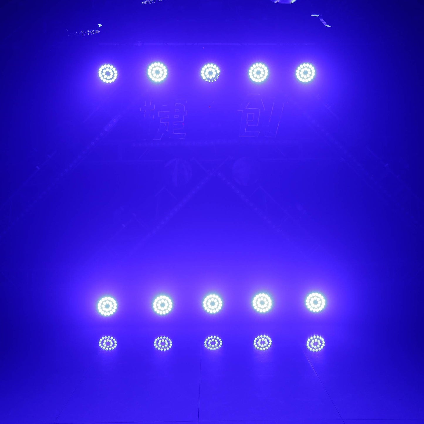 F424 – Waterproof 24x LED PAR Light