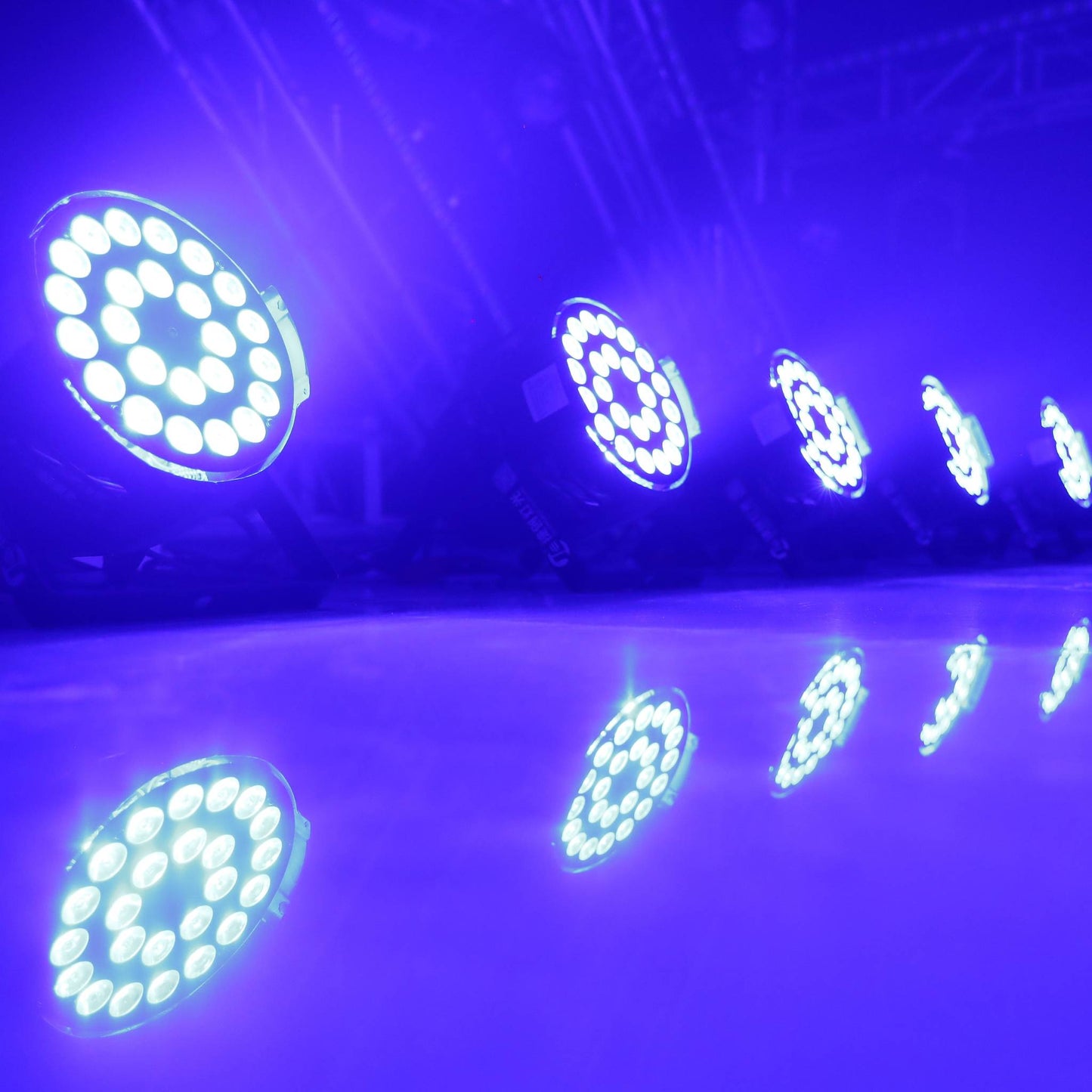 F424 – Waterproof 24x LED PAR Light