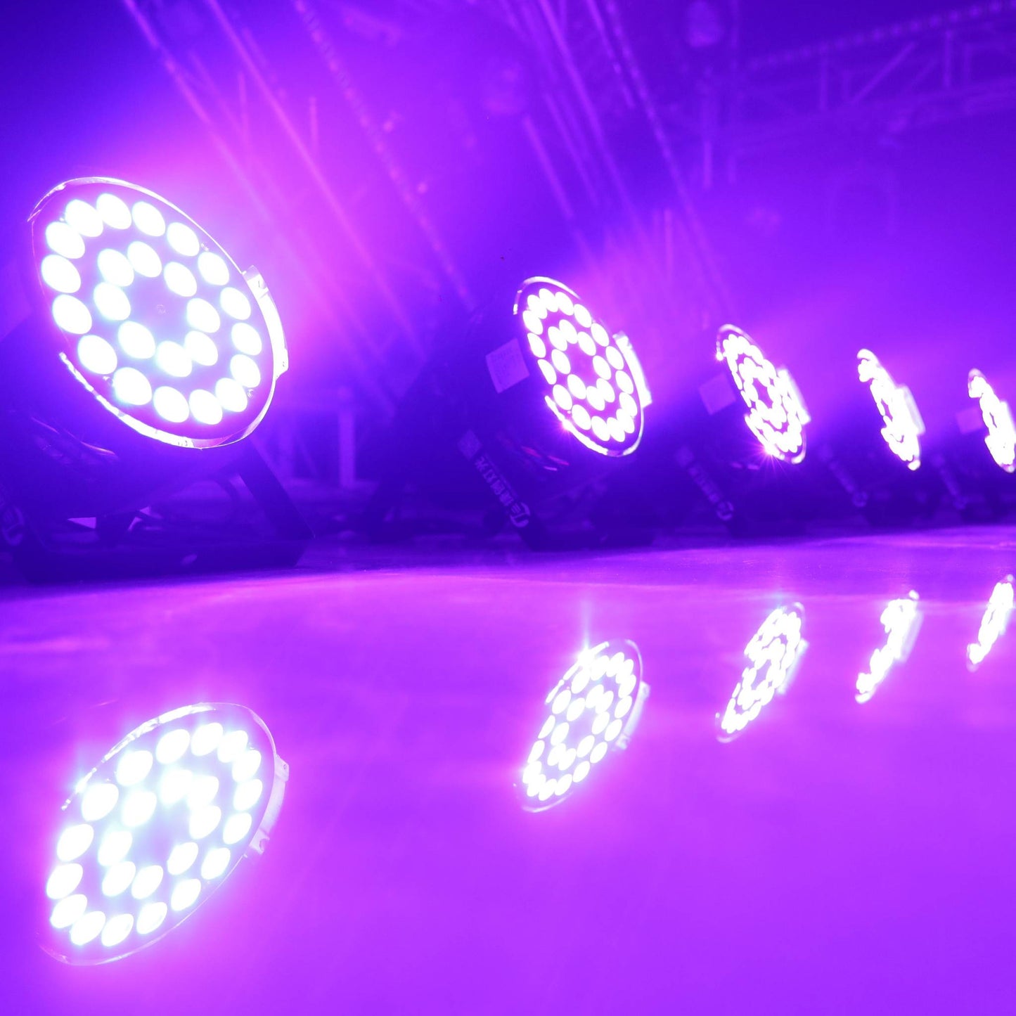F424 – Waterproof 24x LED PAR Light