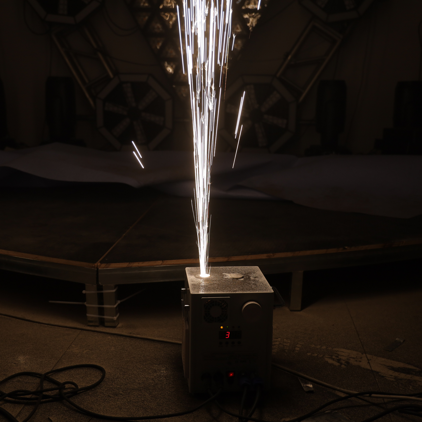 XGJ05GF 650W COLD SPARK MACHINE