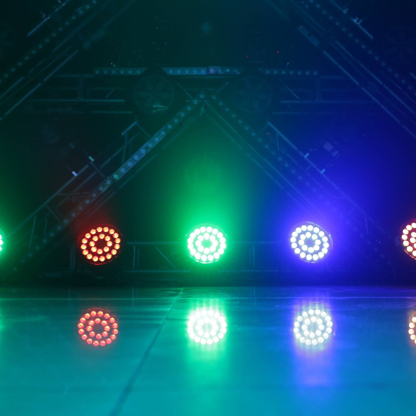 F424 – Waterproof 24x LED PAR Light