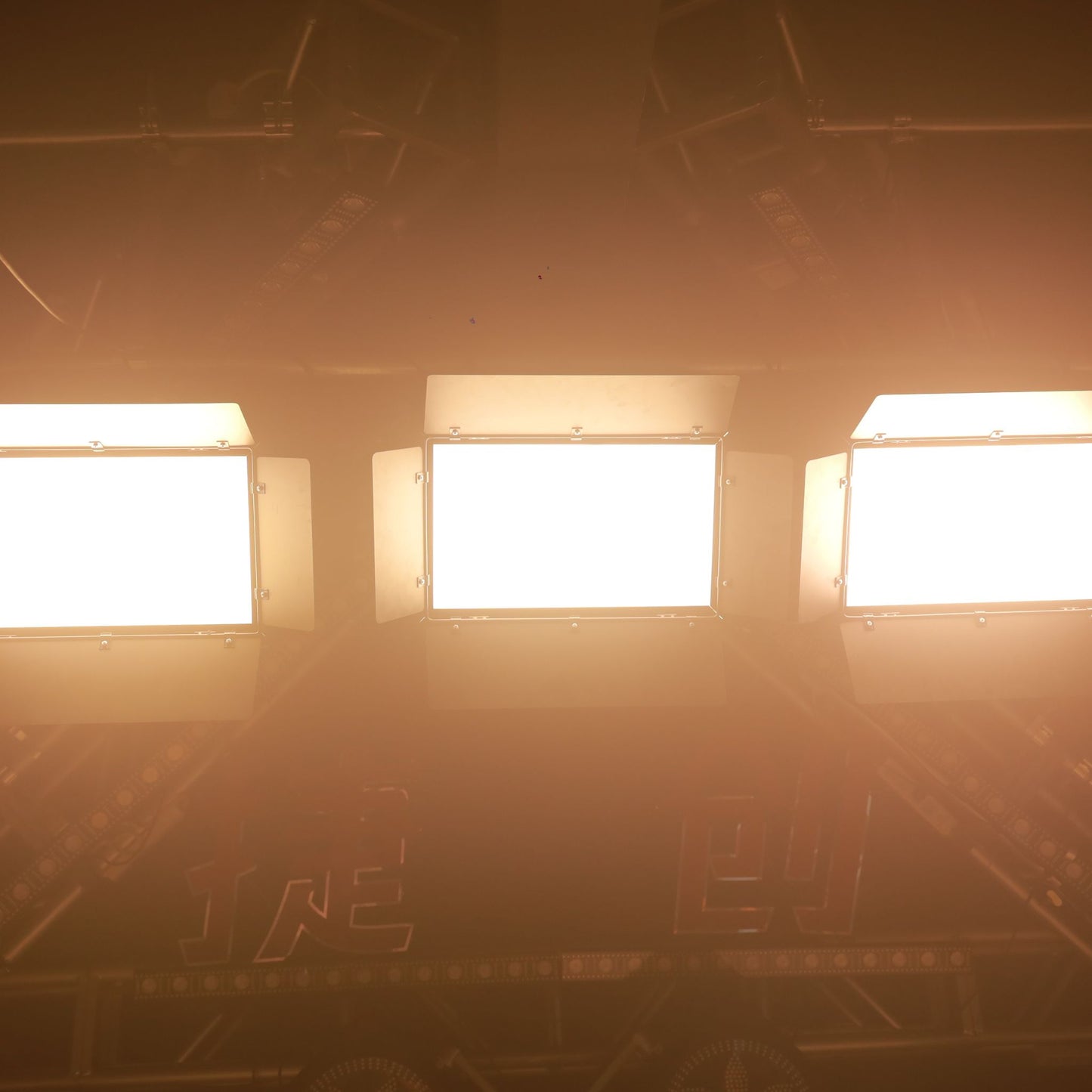 PBQ360ZA Tricolor Panel Light