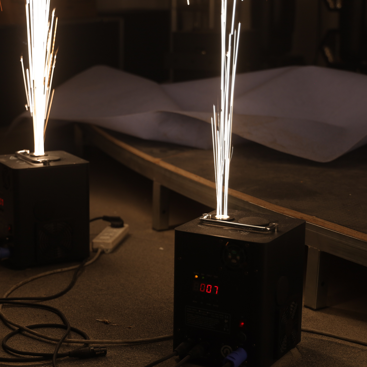 XGJ05GF 650W COLD SPARK MACHINE