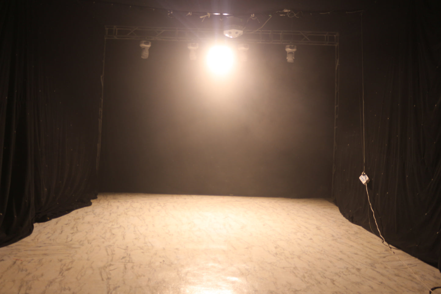 Waterproof  4 Eyes Audience Light